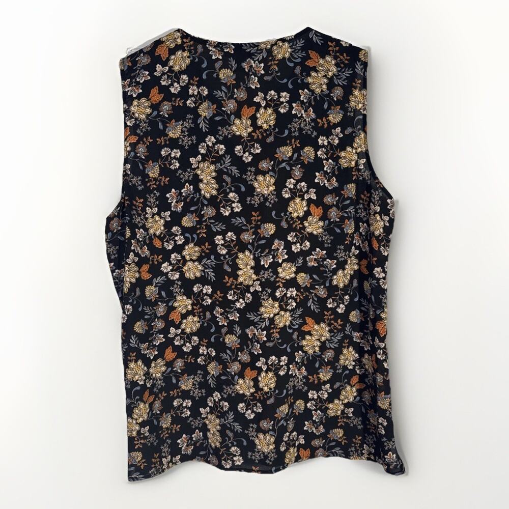Vince Camuto Shirt M Women's Sleeveless Tank Black Floral Ruffle V-Neck - Picture 3 of 7